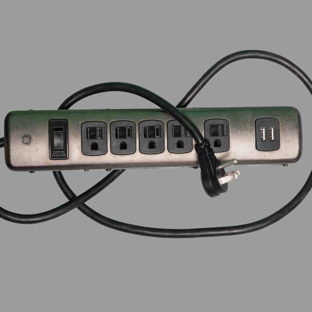 6 Port power strip